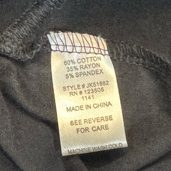 Heart and Hips Whimsical Goth Top - Junior Size Large - Picture 10 of 12